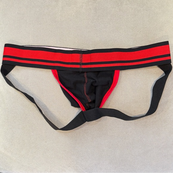 Squirt Jockstrap - Picture 3 of 4